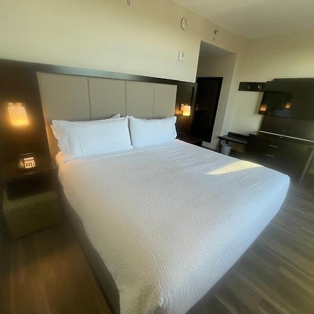 Holiday Inn Express Long Island City E - New York By Ihg Zewnętrze zdjęcie