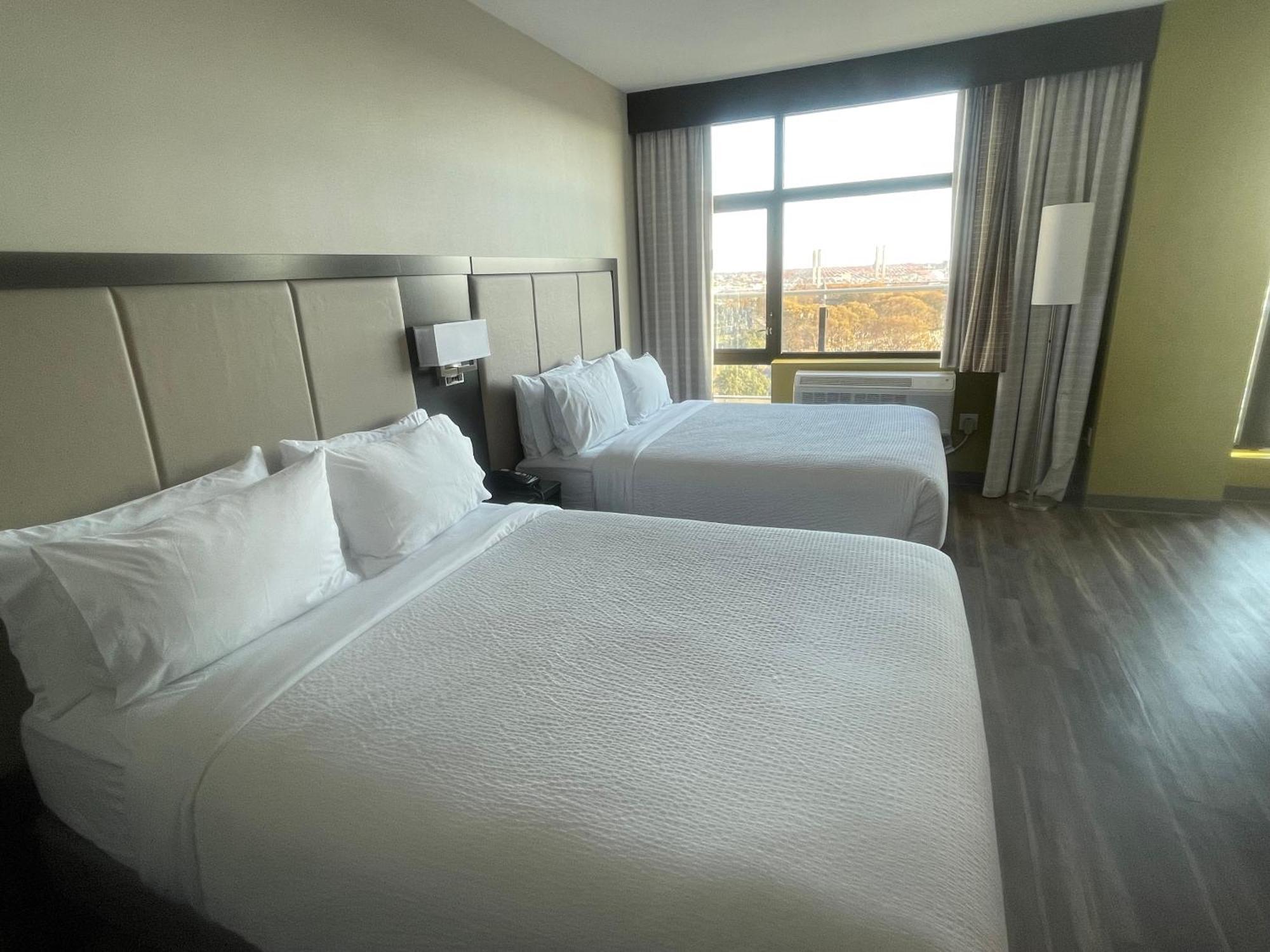 Holiday Inn Express Long Island City E - New York By Ihg Zewnętrze zdjęcie