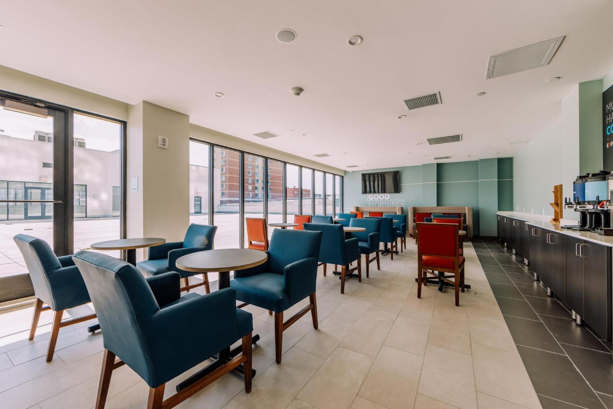 Holiday Inn Express Long Island City E - New York By Ihg Zewnętrze zdjęcie